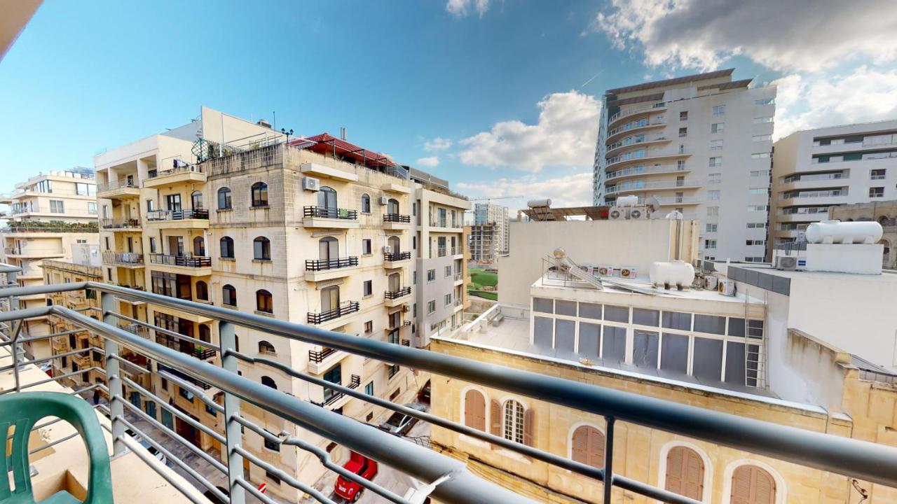 4Th Floor Apartment In Tigne Sliema Kültér fotó